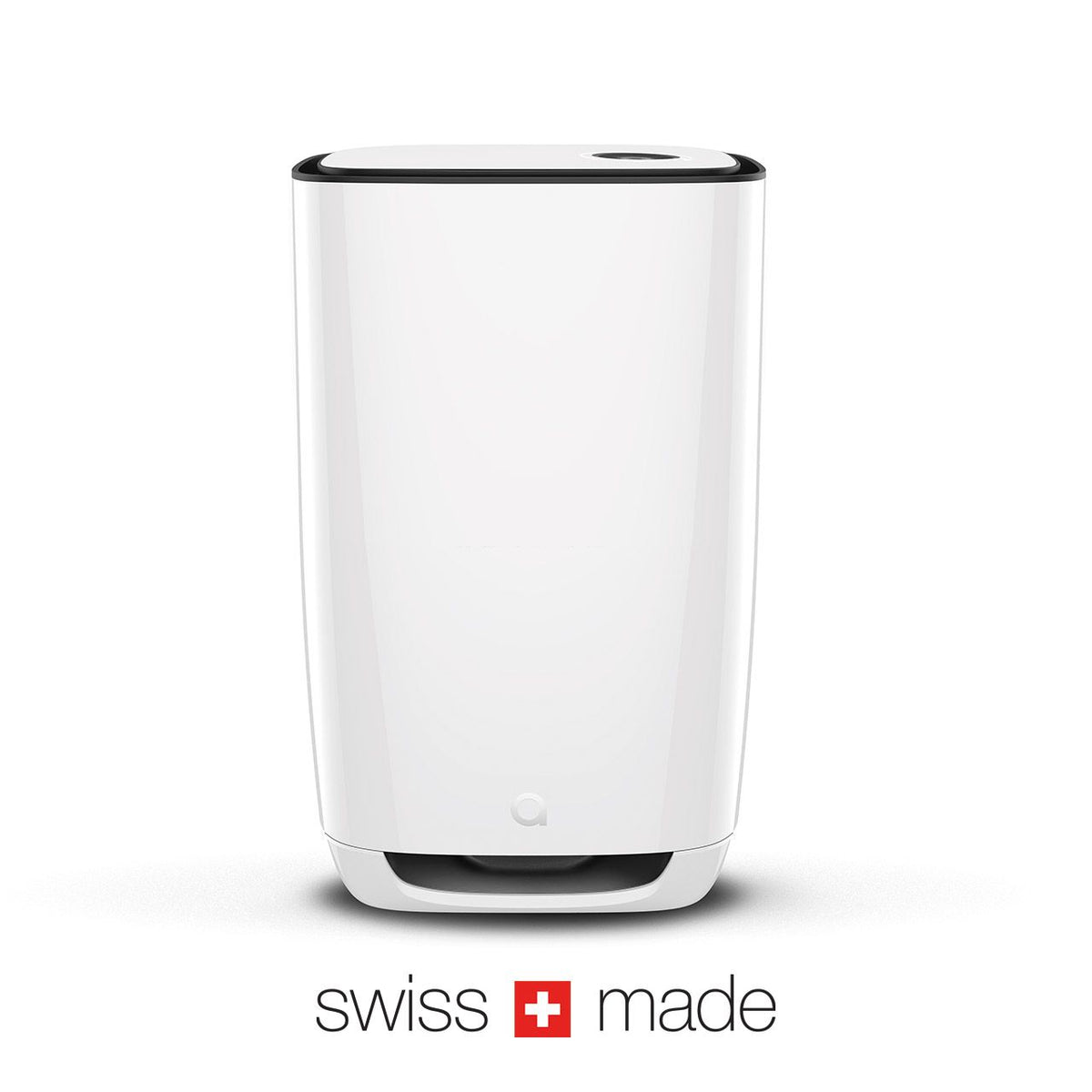 aeris Luftreiniger in Weiß, Frontalansicht, mit „Swiss made“-Schriftzug und Schweizer Kreuz