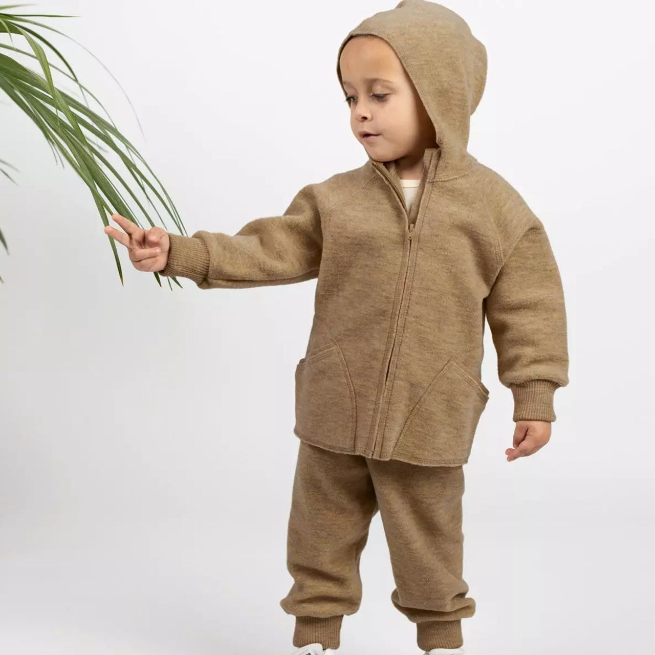 Engel Baby Jacke mit Kapuze und Reißverschluss aus Merinoschurwolle/Wollwalk