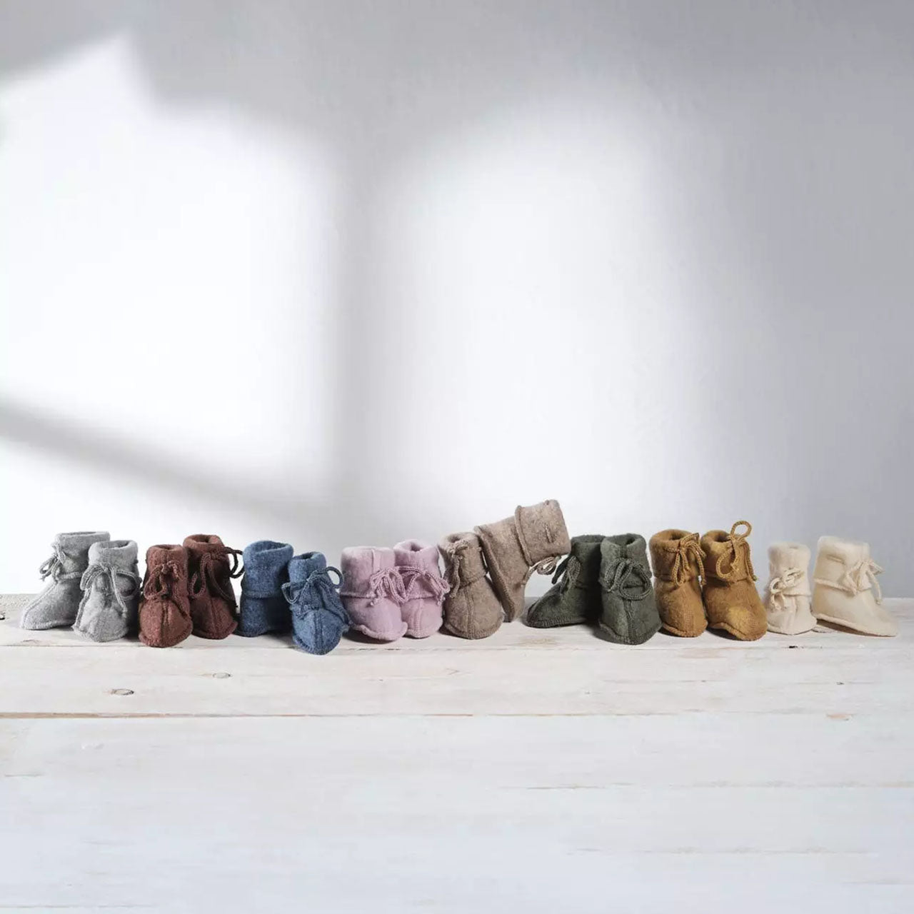 Engel Baby Schühchen mit Bändel aus Merinoschurwolle/Fleece