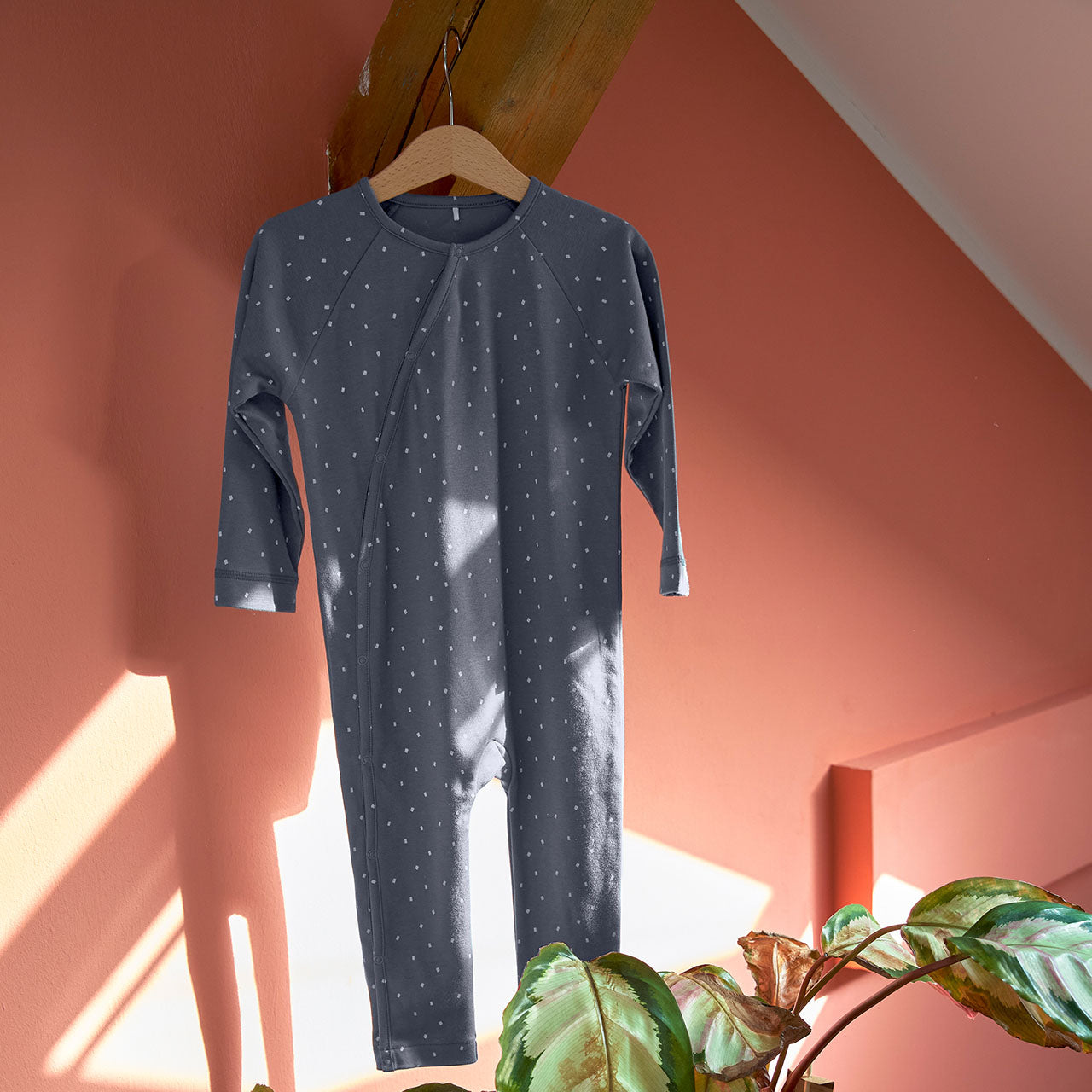 Lässig Cozy Colors Babyschlafanzug ohne Fuß aus Bio Baumwolle