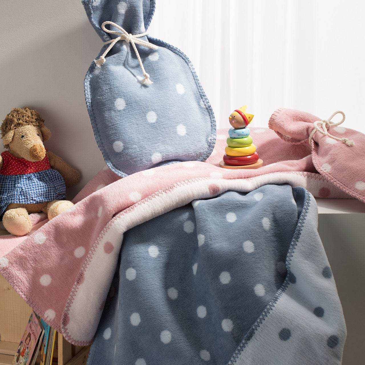 Richter Punkte Wohndecke aus Bio Baumwolle