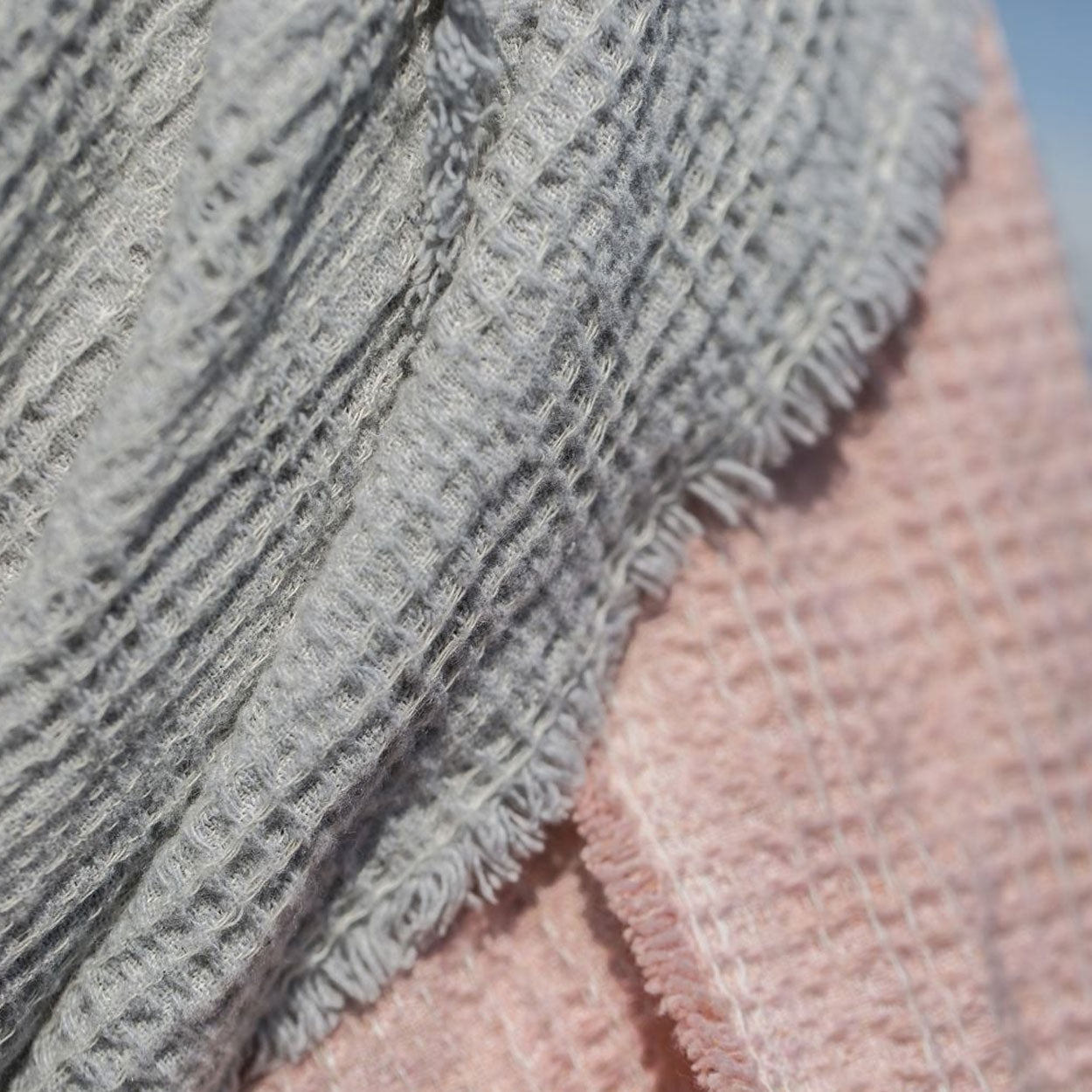 Fussenegger Mare Wohndecke aus Baumwolle / Viskose / Polyacryl