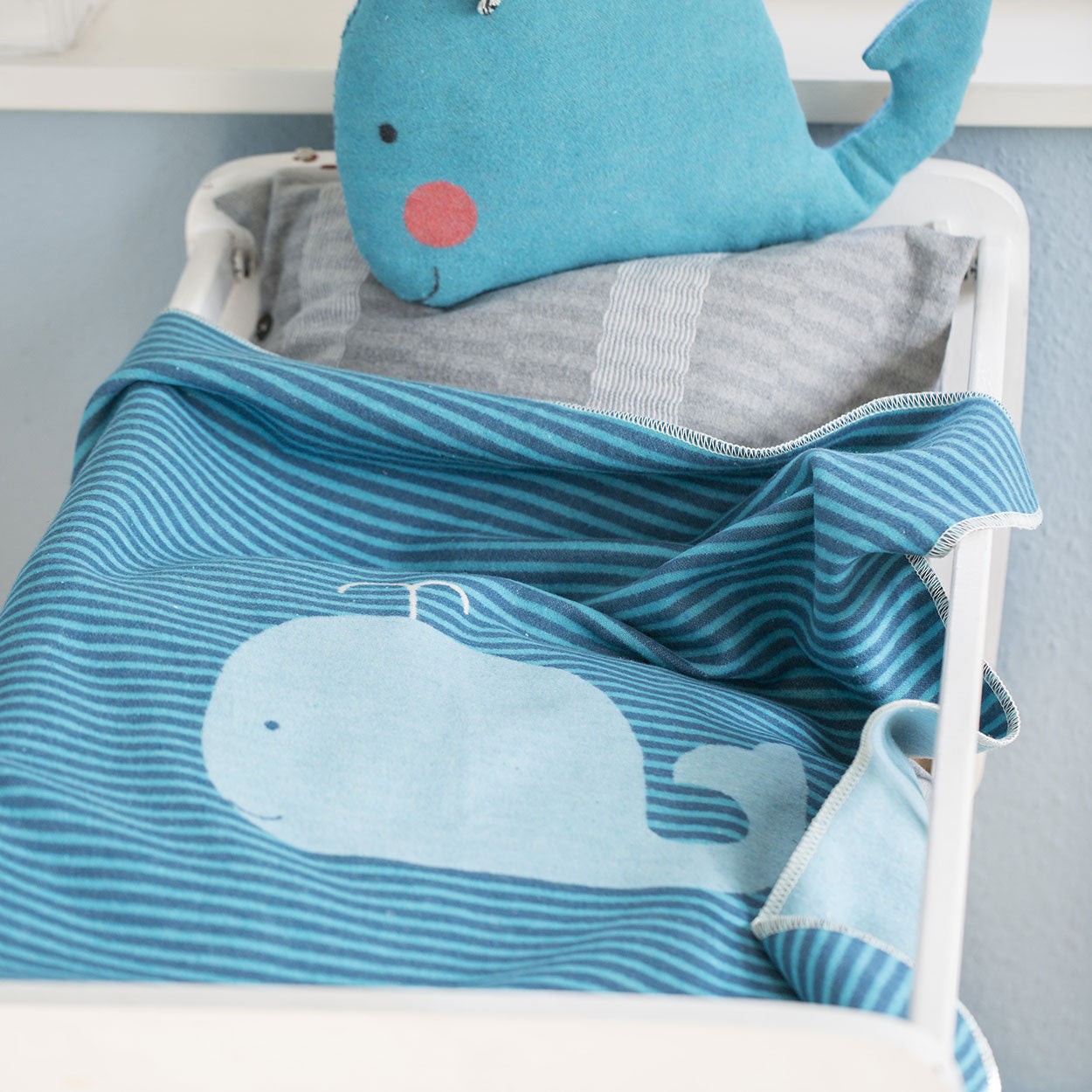 Fussenegger Babydecke Juwel „Wal/Streifen“