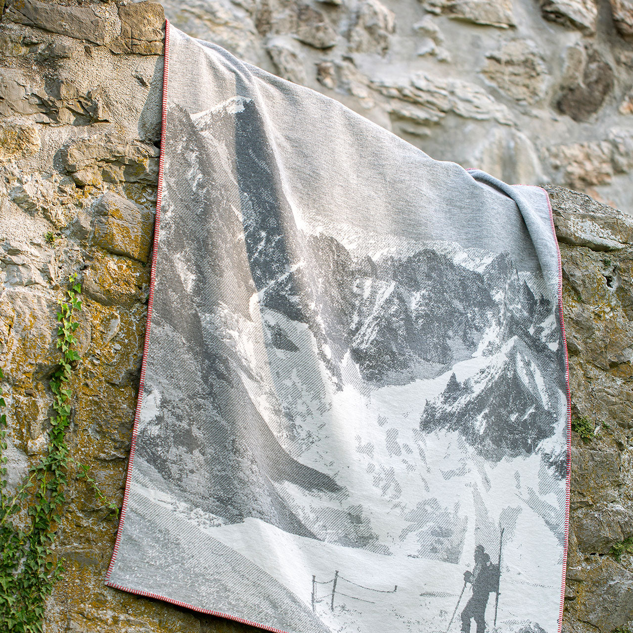 Fussenegger Jade Wohndecke aus Bio Baumwolle