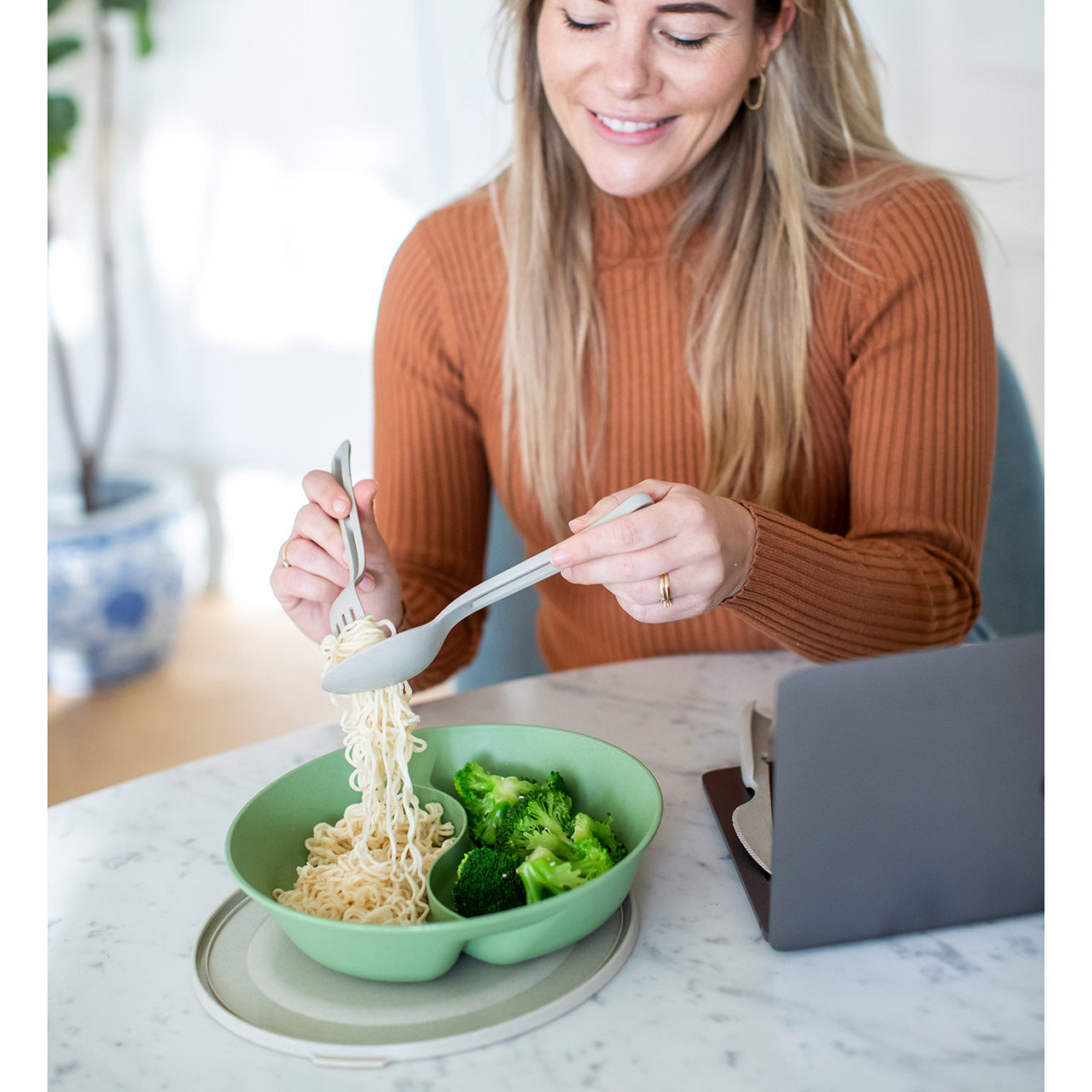 Koziol Connect Separee Menüteller mit Deckel aus Bio Plastik