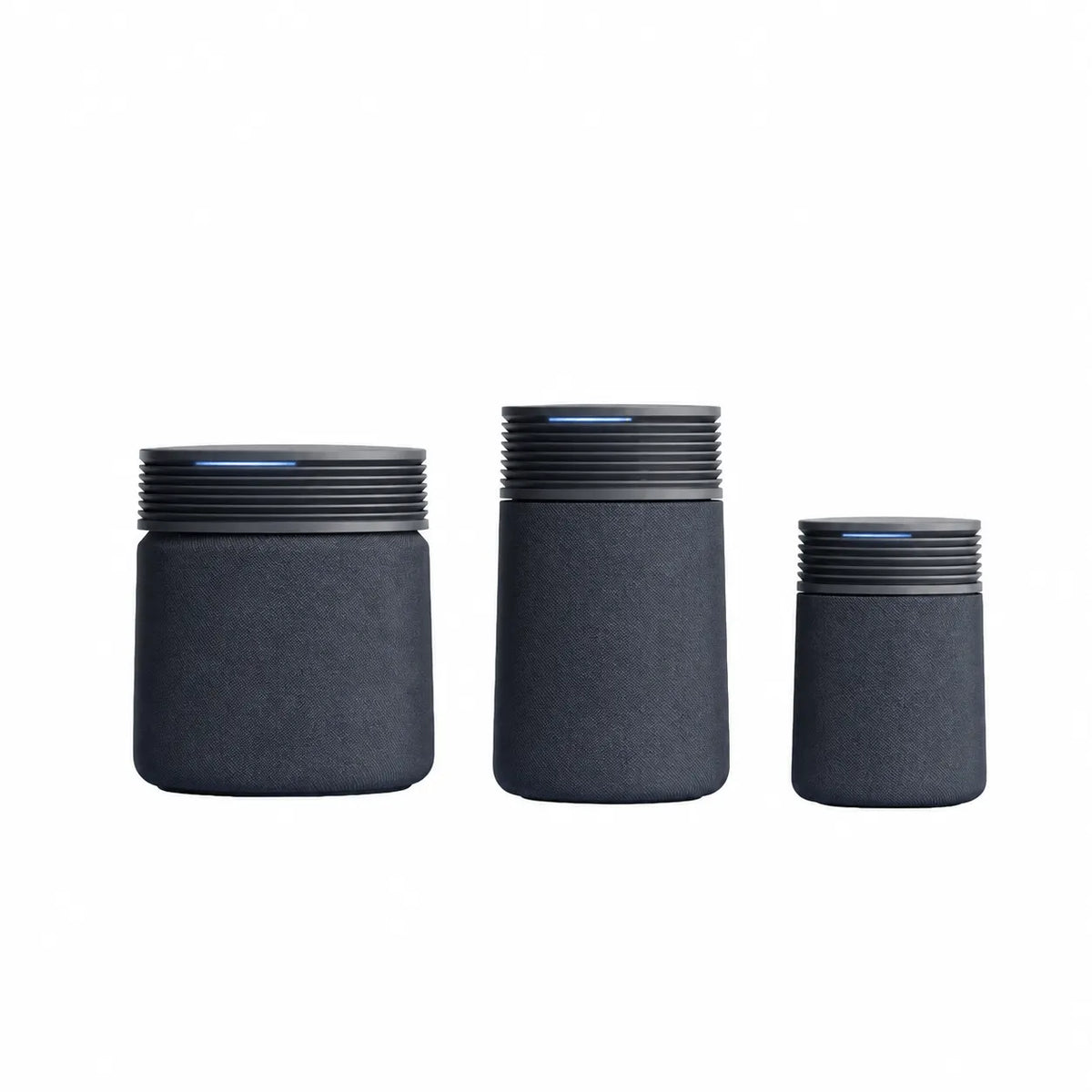 Blueair Blue Signature Luftreiniger in drei Größen mit dunkelgrauem Stoffbezug, Frontalansicht