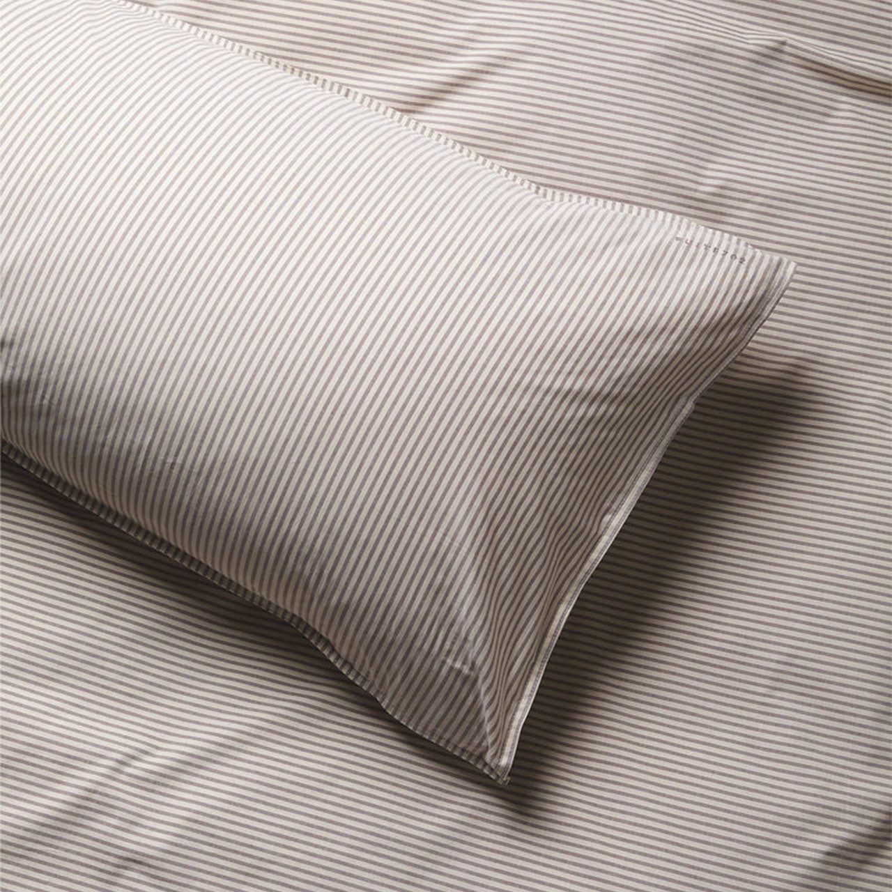 Suite702 bedMATE Perkal Woven Stripe Kissenbezug aus Bio Baumwolle